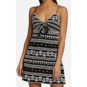 Alice + Olivia Roe Embroidered Tie Front Size 6 Mini Party Cocktail Dress